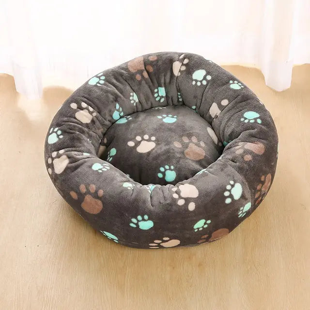 Super Soft Pet Bed Winter Warm Cute Bear Hug Cat Sleeping Mat Plush Large Puppy Dogs Cushion Sofa Comfort Pet Supplies